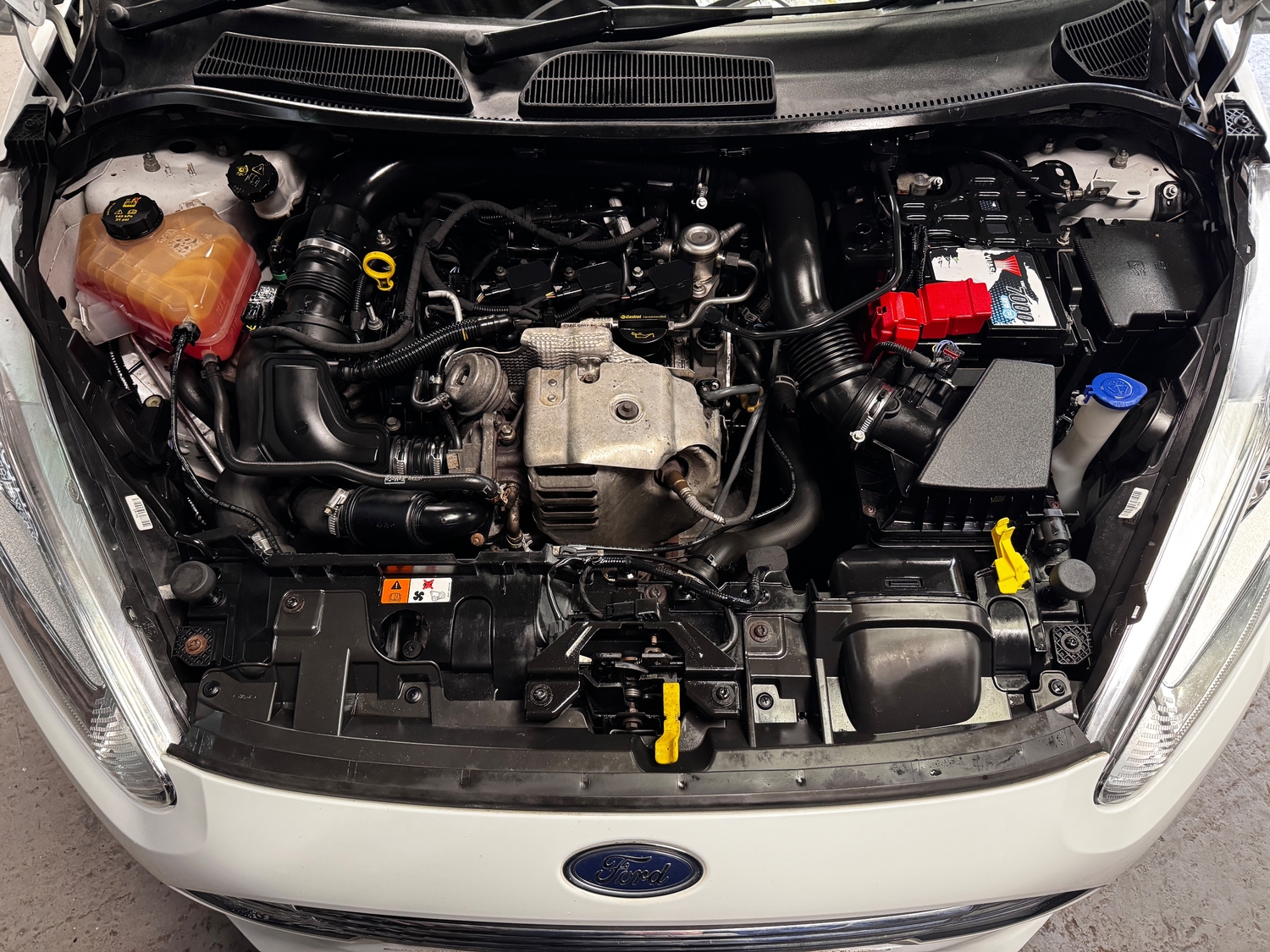 Ford Fiesta 2016 - Cars