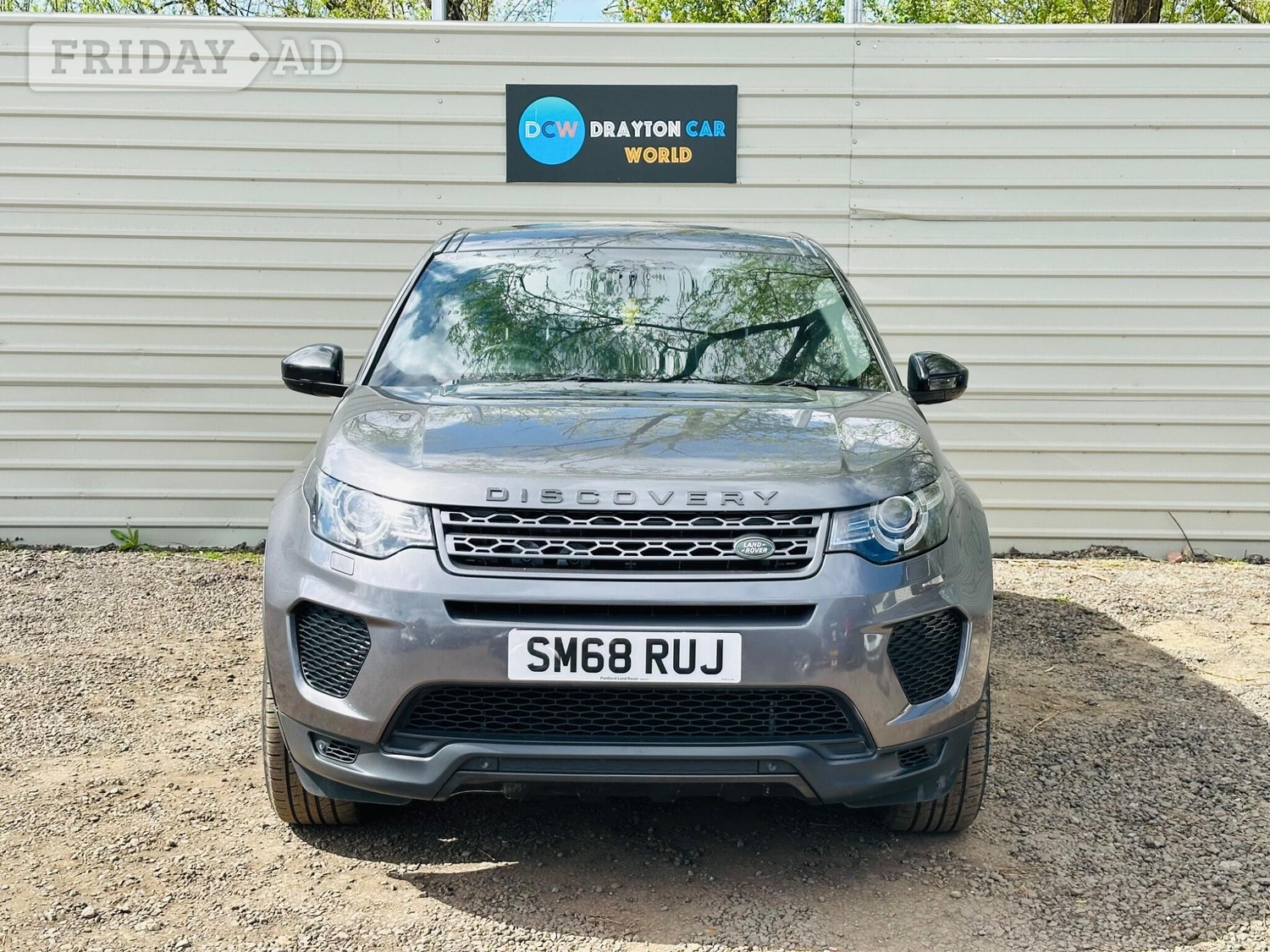 [ berth ]Land Rover Discovery Sport