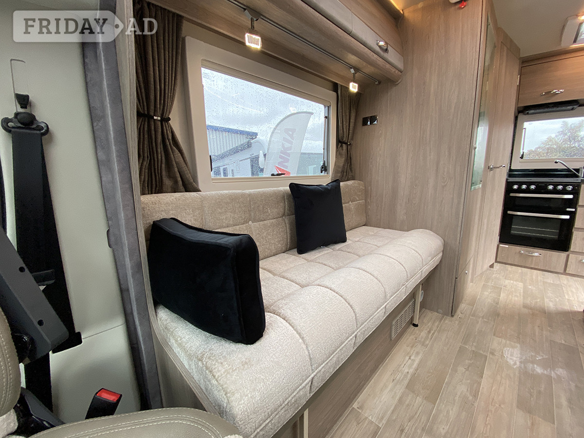 [2 berth ]Auto-Sleepers NUEVO EK PLUS