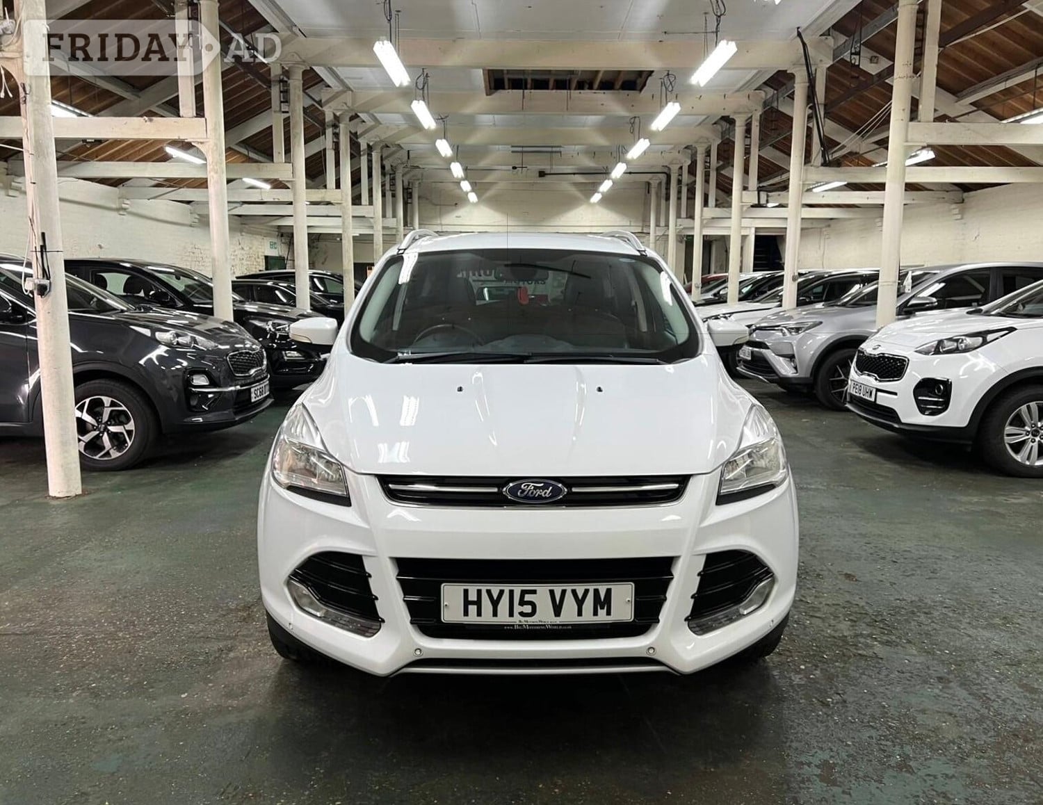 [ berth ]Ford Kuga