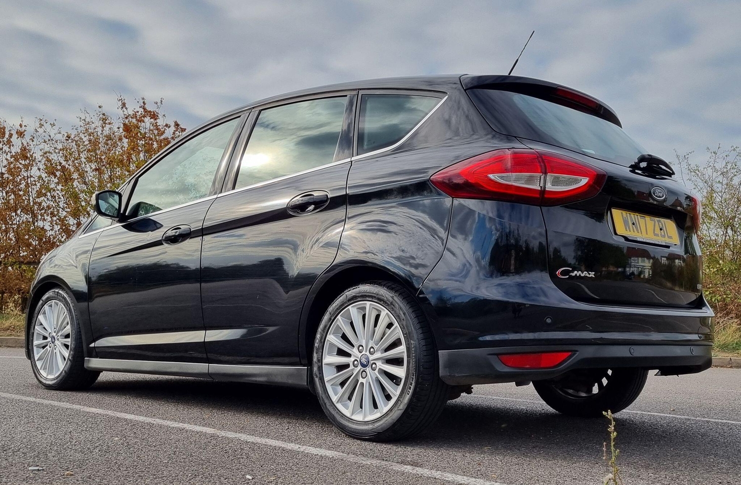 Ford C-MAX 2017 - Cars in Windsor