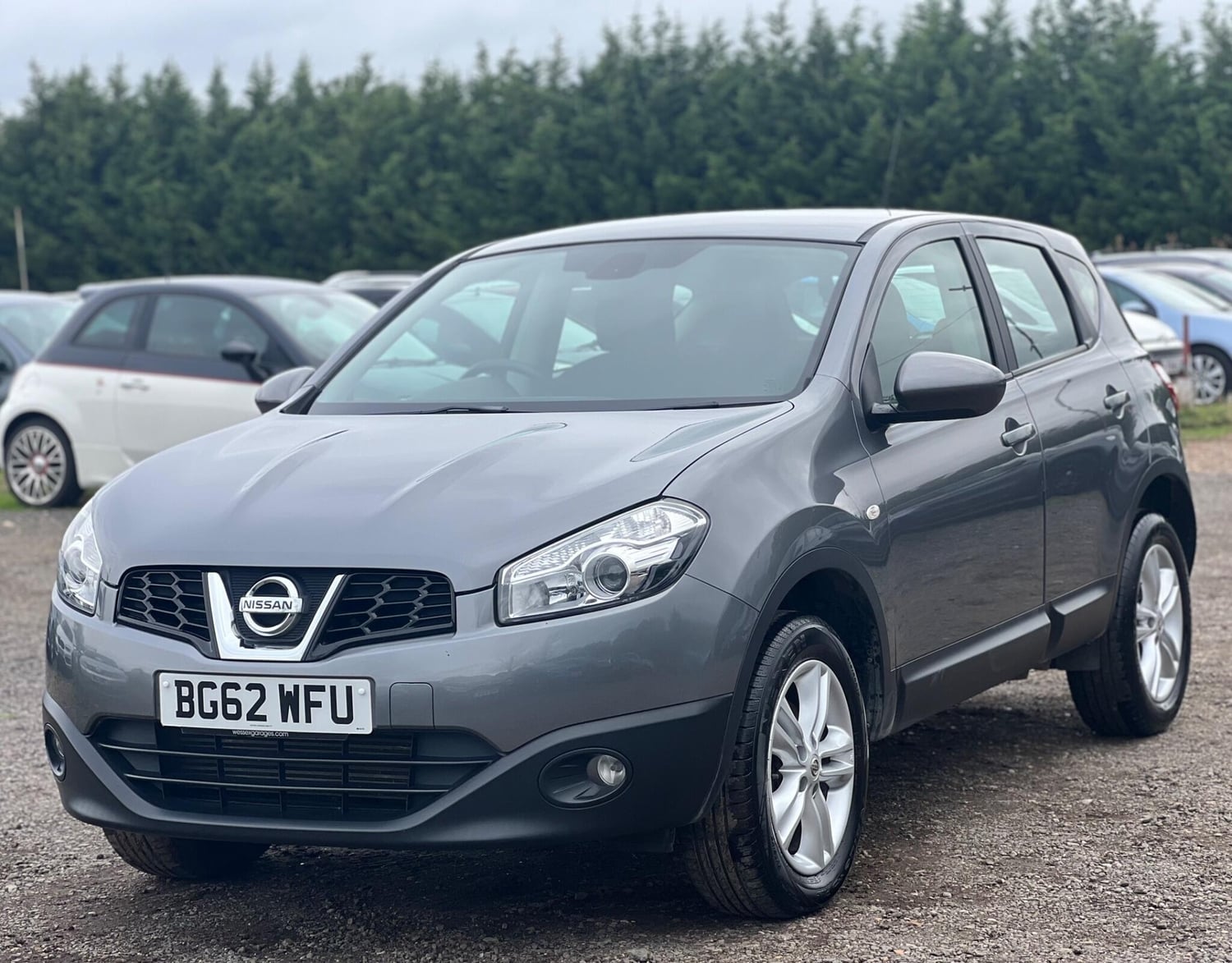 Nissan Qashqai 2012 - Cars