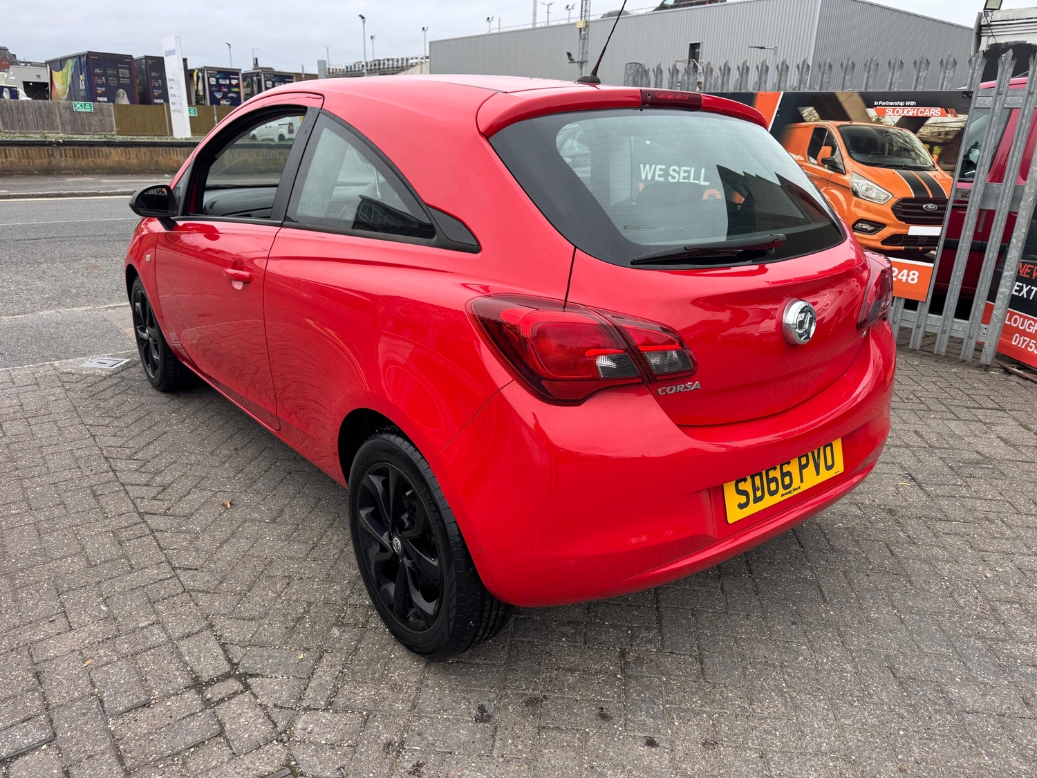 [ berth ]Vauxhall Corsa