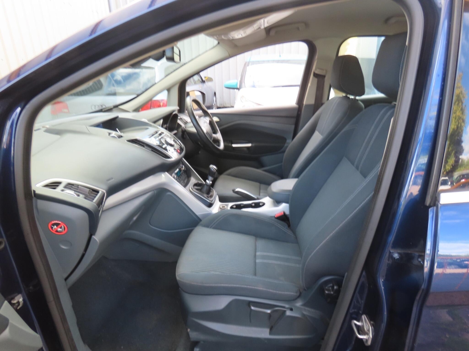 [ berth ]Ford C-MAX