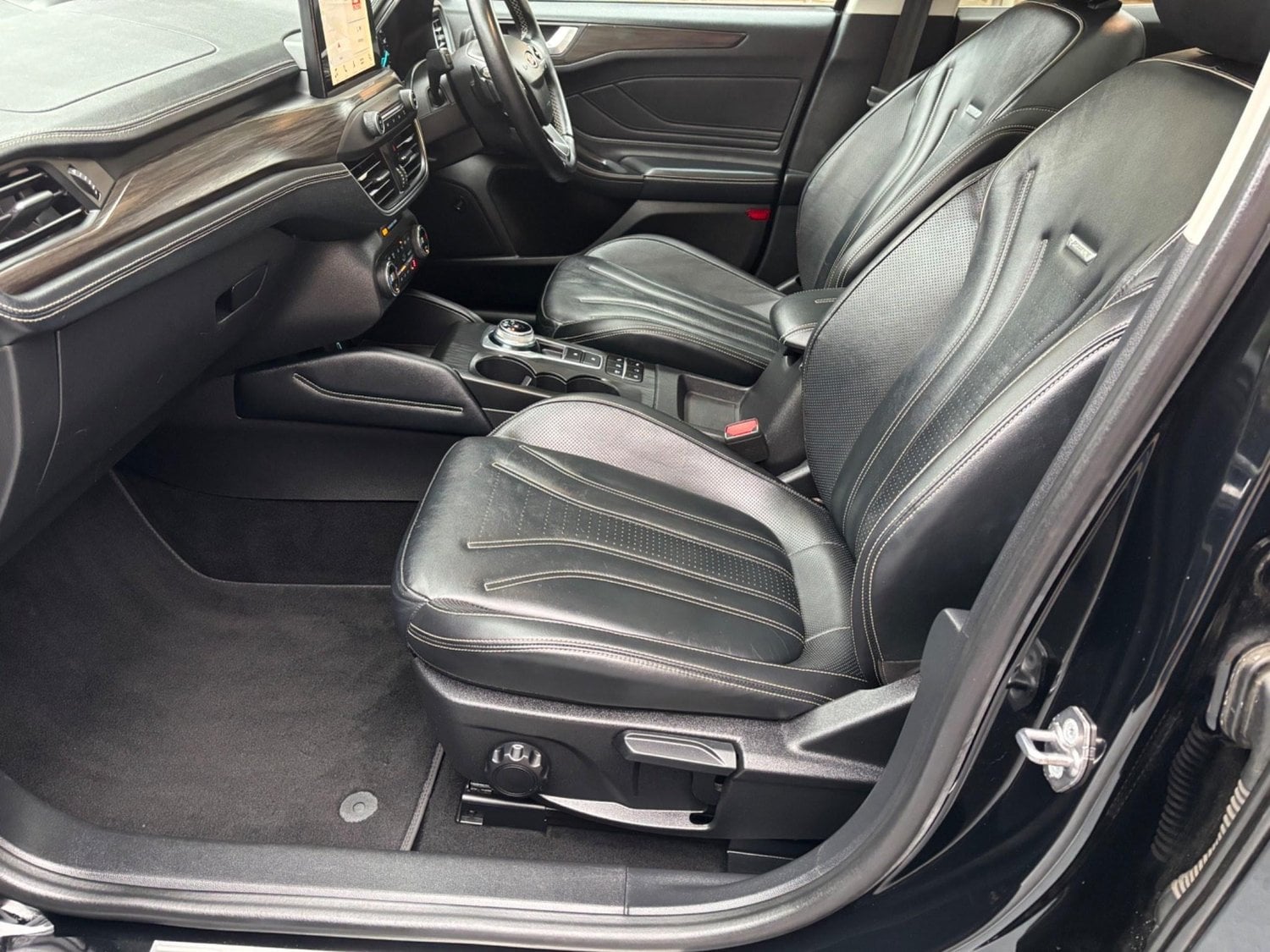 [ berth ]Ford Focus