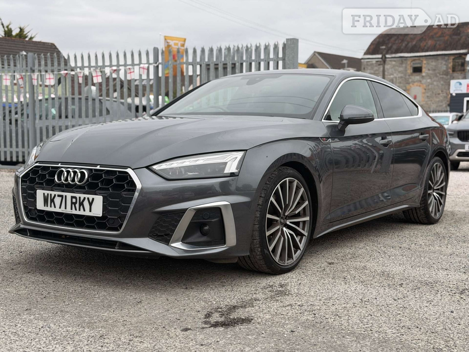 [ berth ]Audi A5