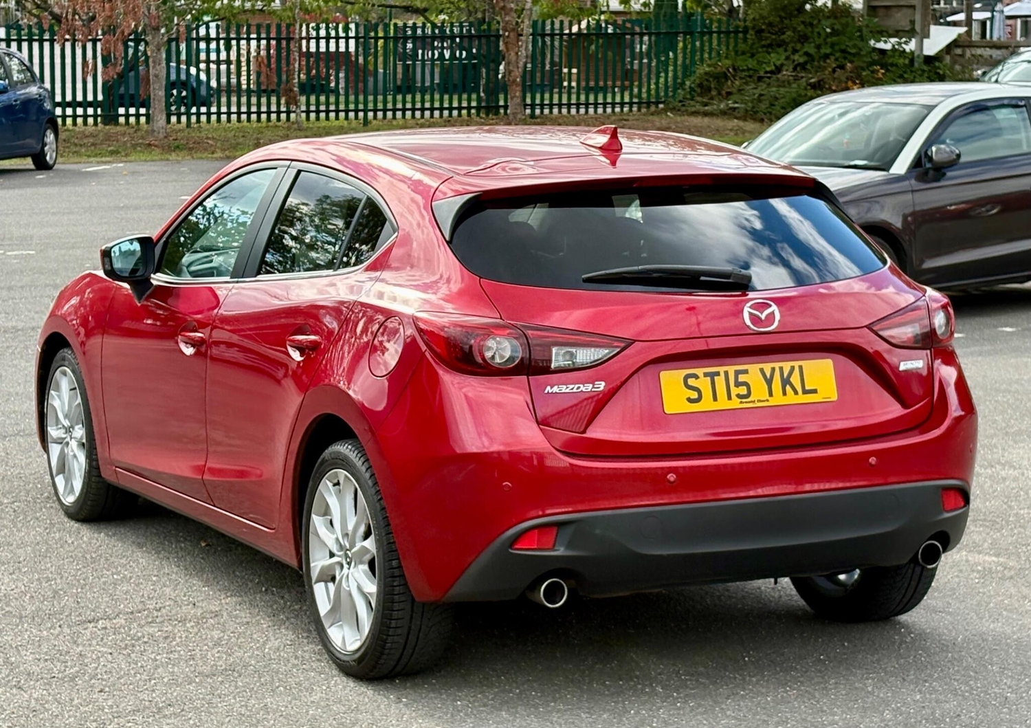 Mazda 3 2015 - Cars in Uxbridge