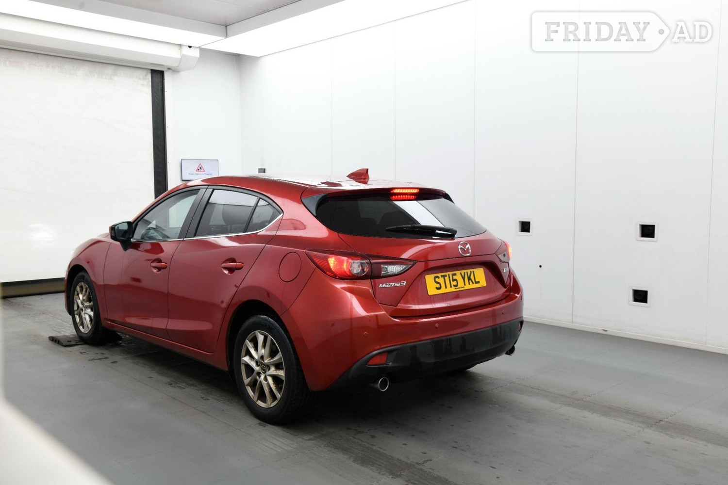 Mazda 3 2015 - Cars in Uxbridge