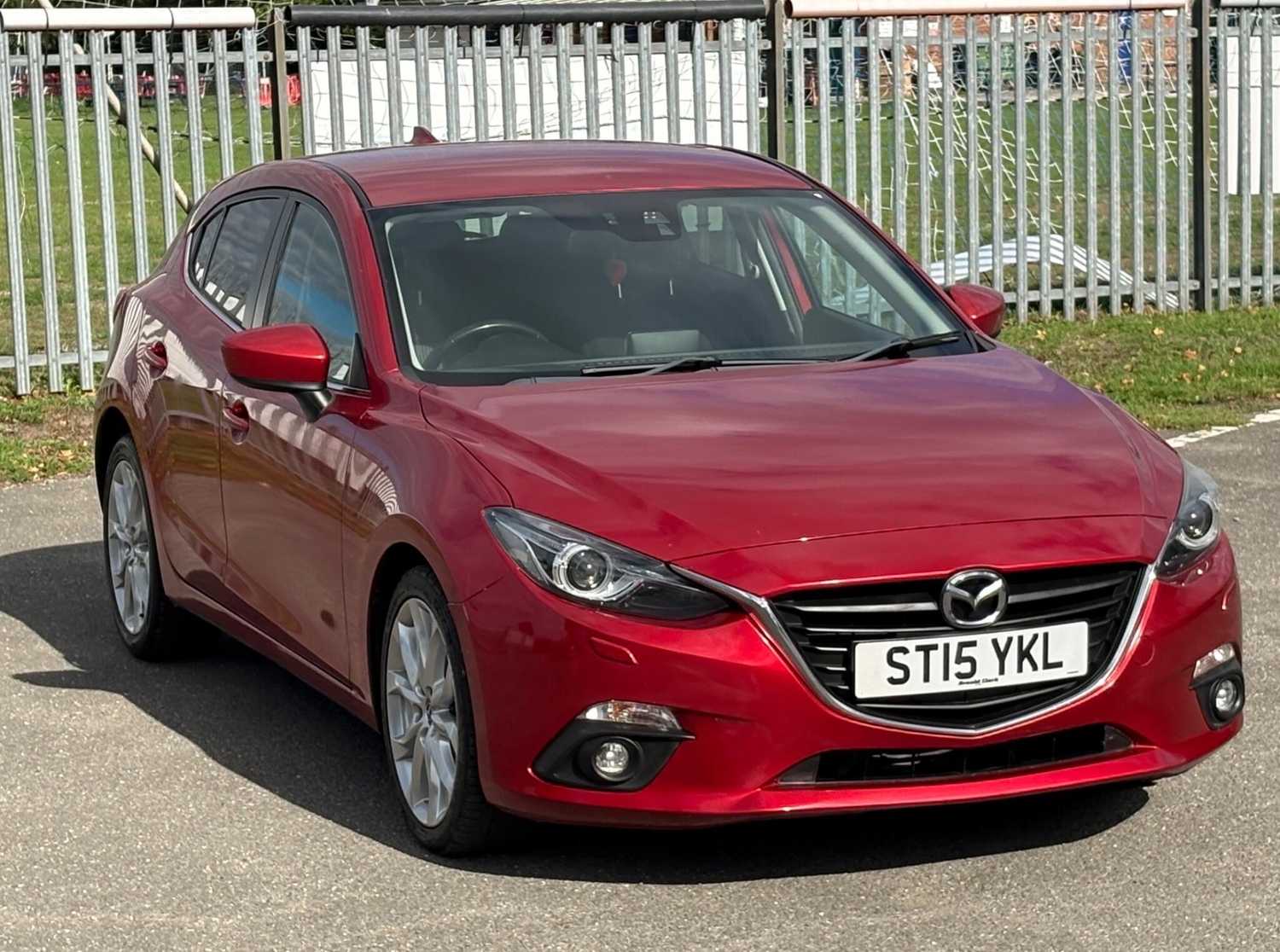 Mazda 3 2015 - Cars