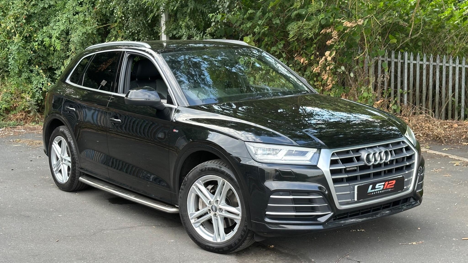 Audi Q5 2017 - Cars