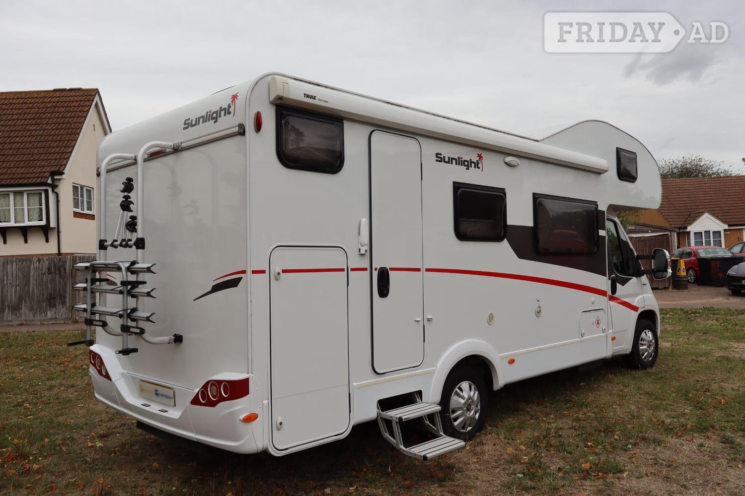 [6 berth ]Sunlight A72 6 berth/6 belts