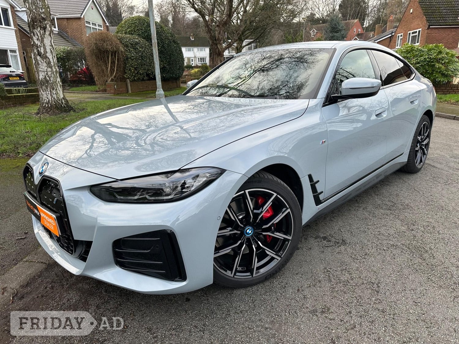 [ berth ]BMW i4