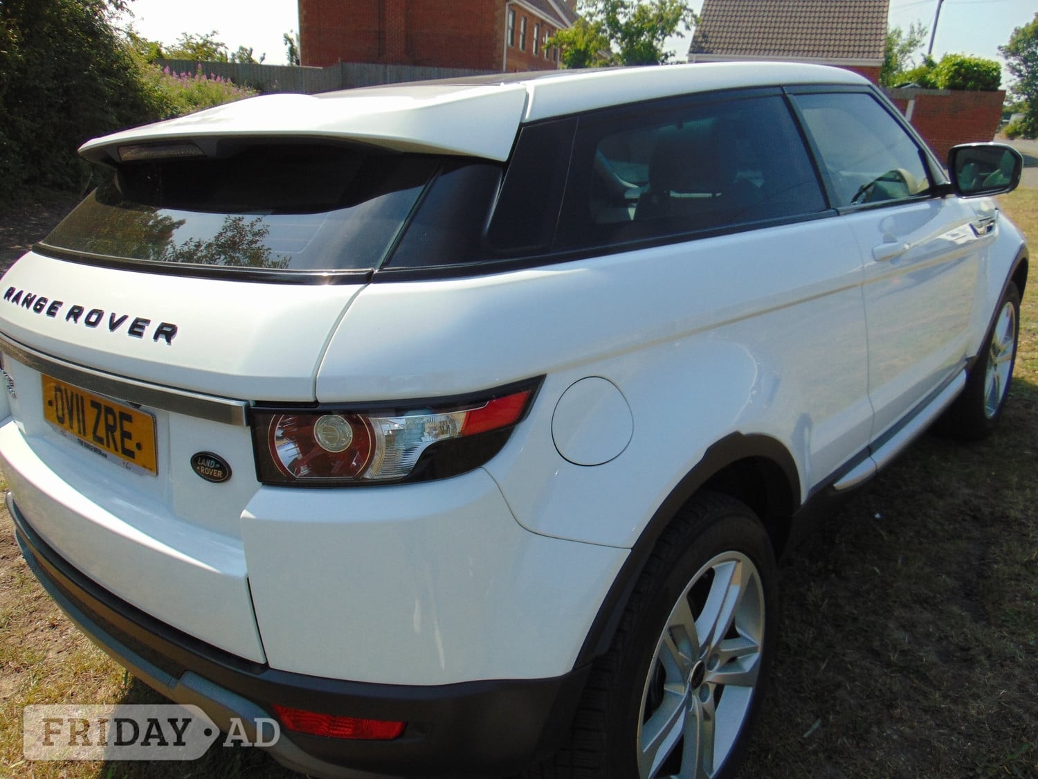 [ berth ]Land Rover Range Rover Evoque