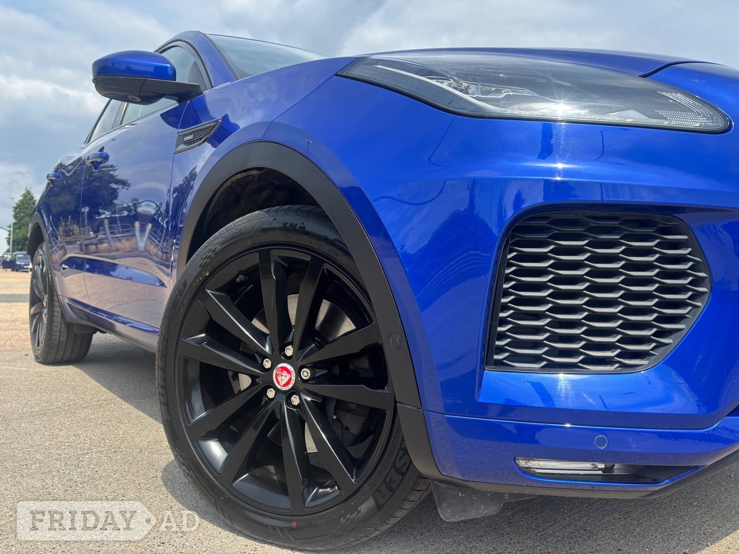 [ berth ]Jaguar E-Pace