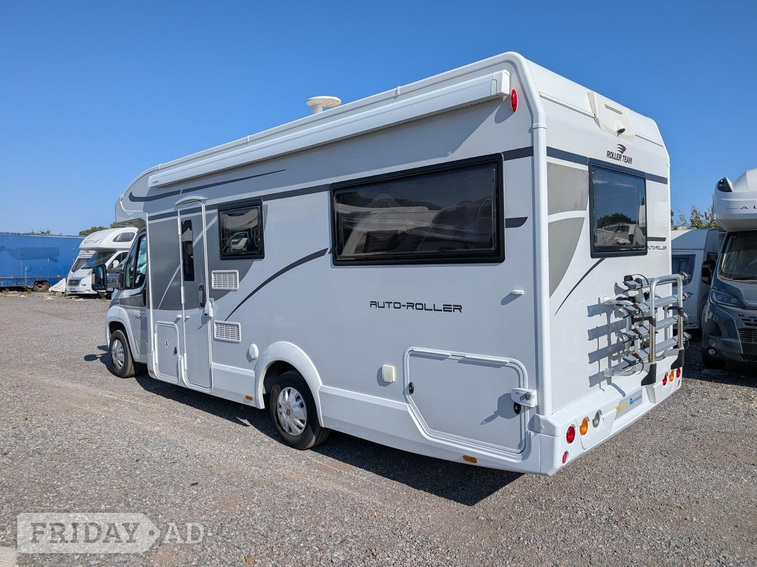 [6 berth ]Roller Team Auto-Roller 747 Hab Air Con | Solar | Cycle Carrier
