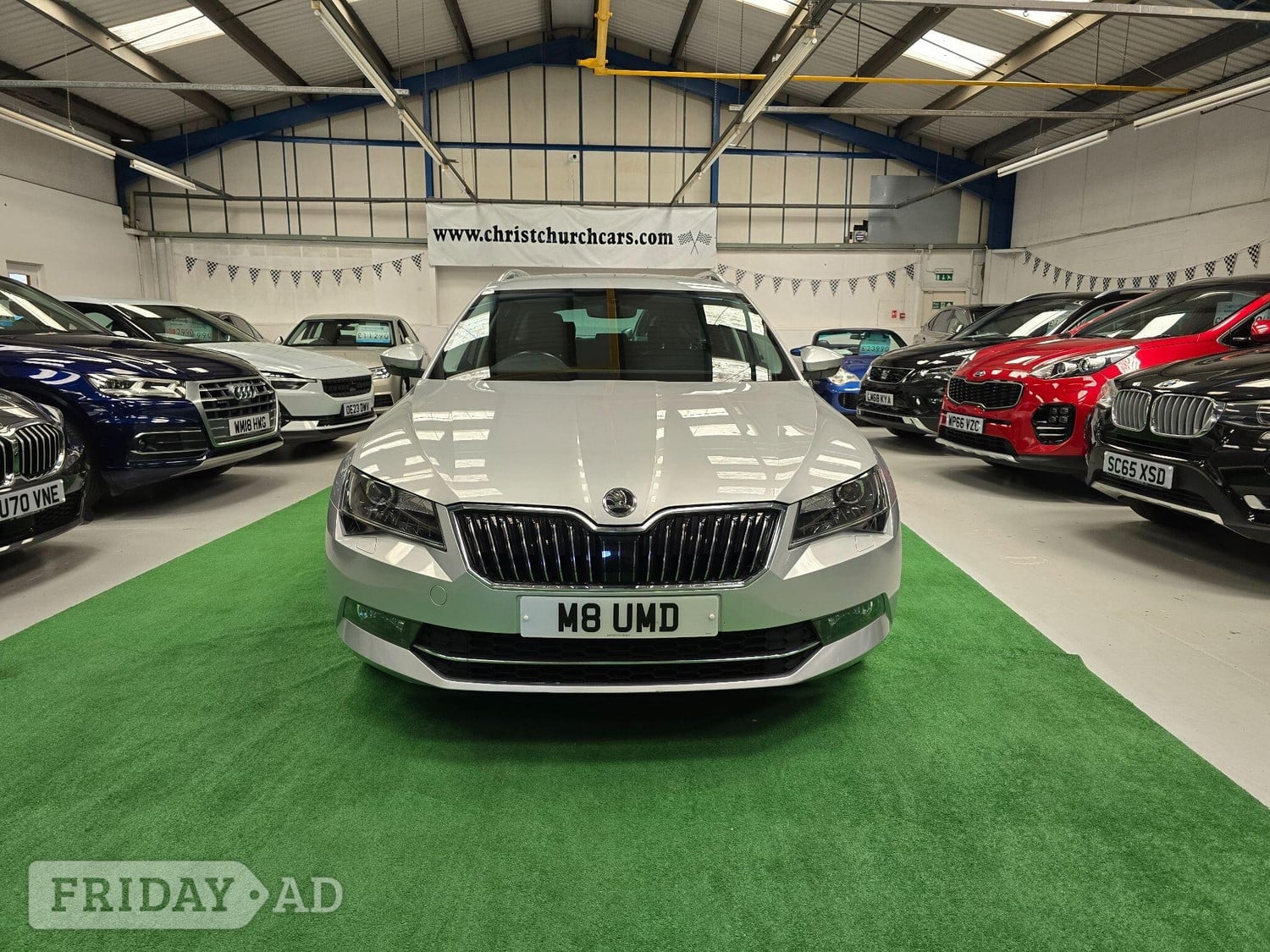 Skoda Superb 2017 - Cars