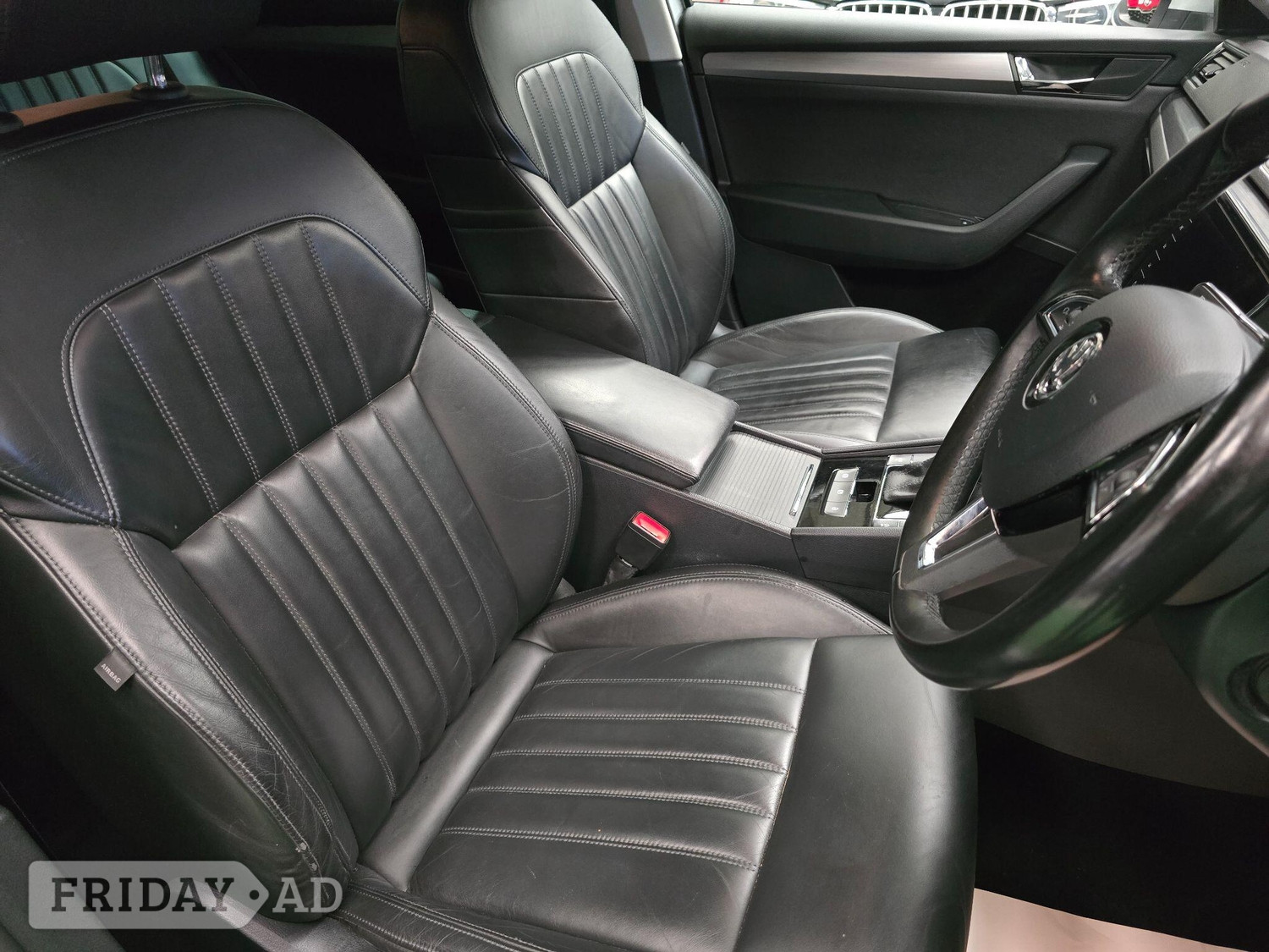 Skoda Superb 2017 - Cars