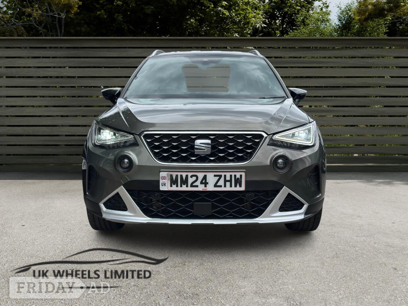 [ berth ]SEAT Arona