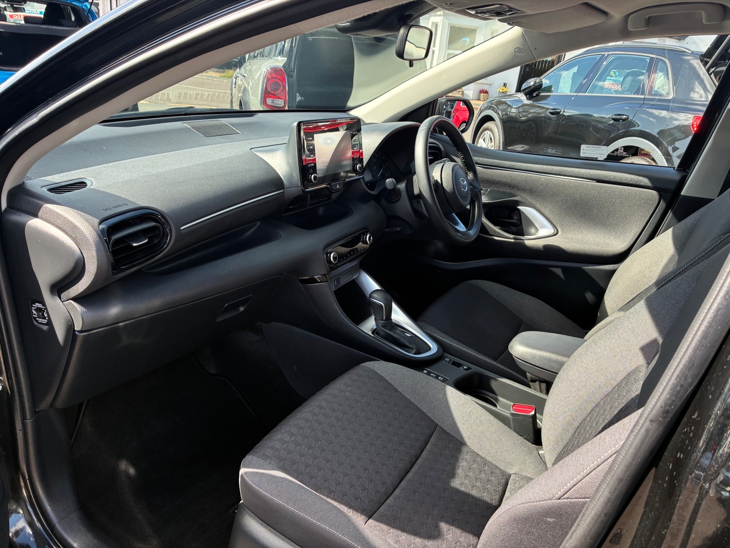 Mazda Mazda2 2022 - Cars