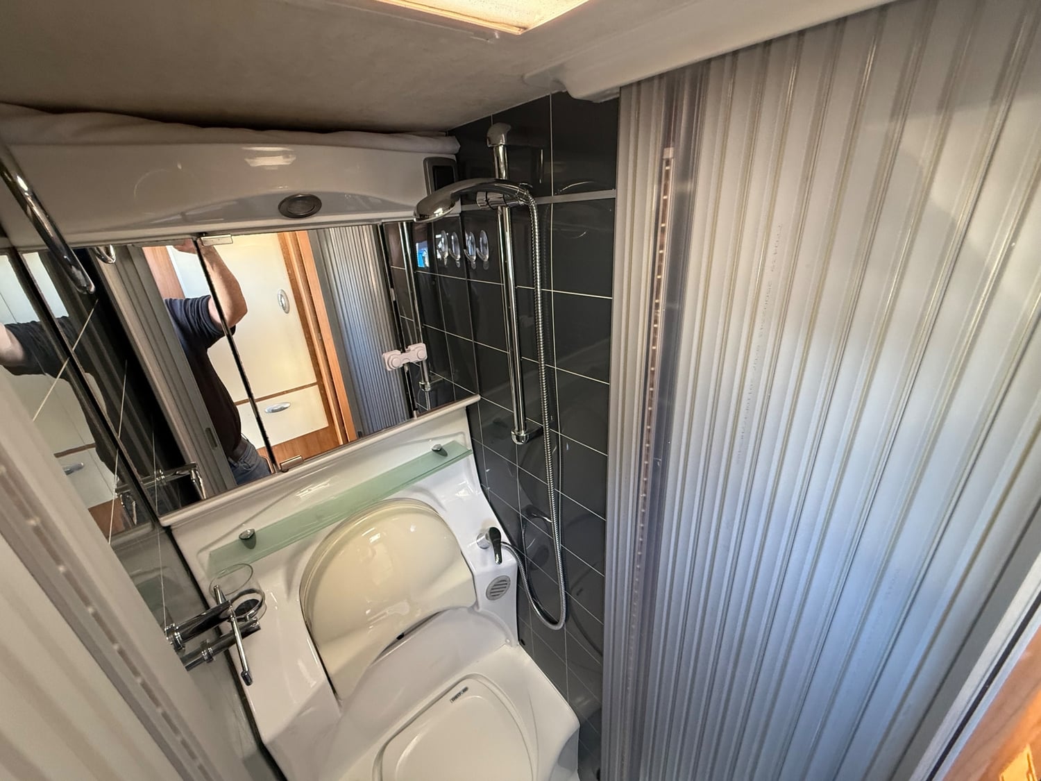 Bentley Motorhomes Cerise 2012 - Motorhomes & Caravans in Gosport