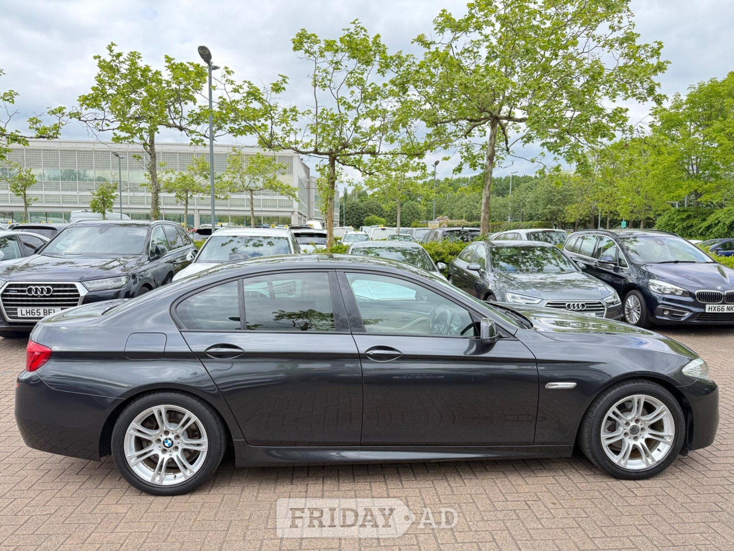 [ berth ]BMW 5 Series
