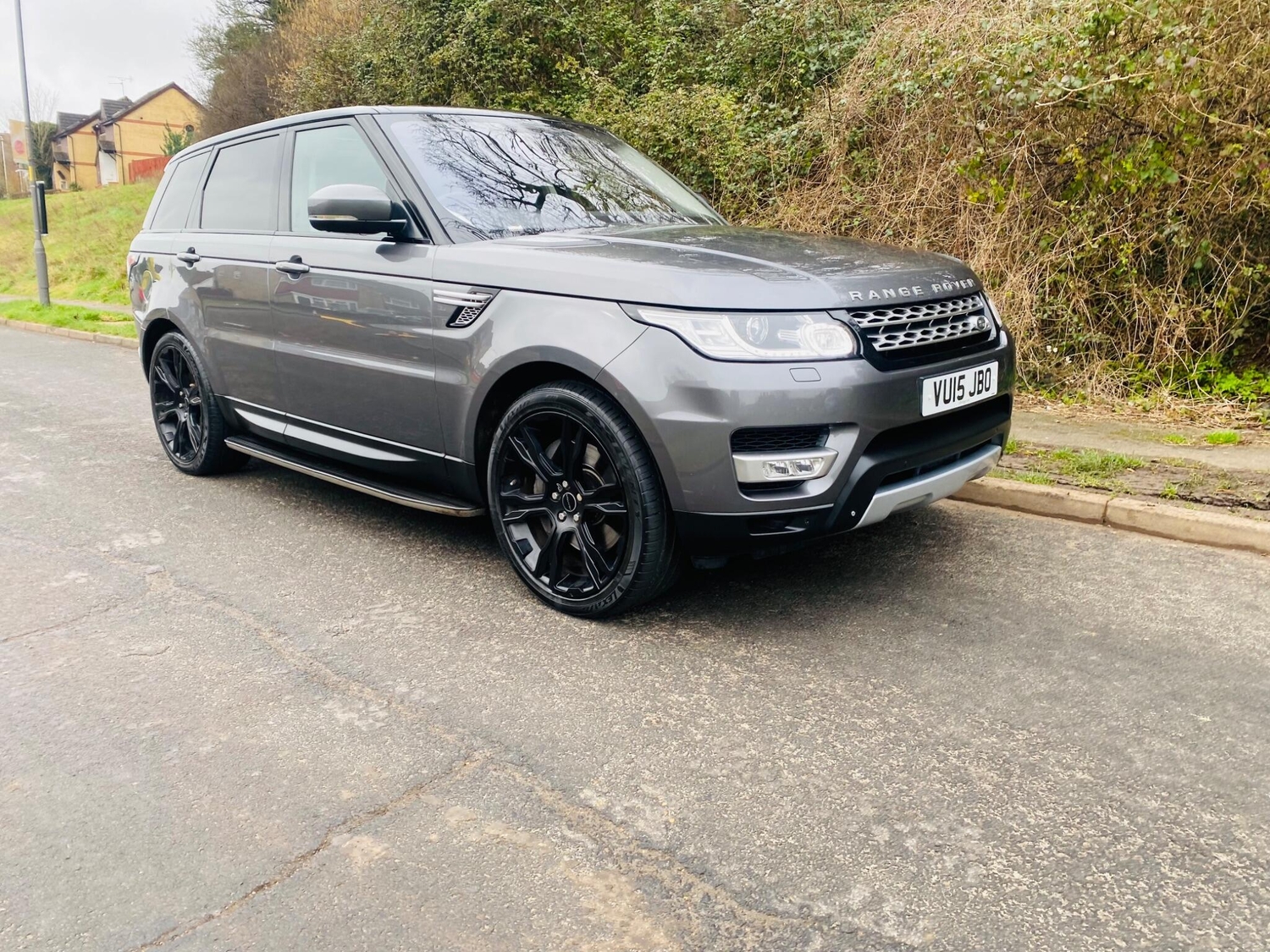 [ berth ]Land Rover Range Rover Sport