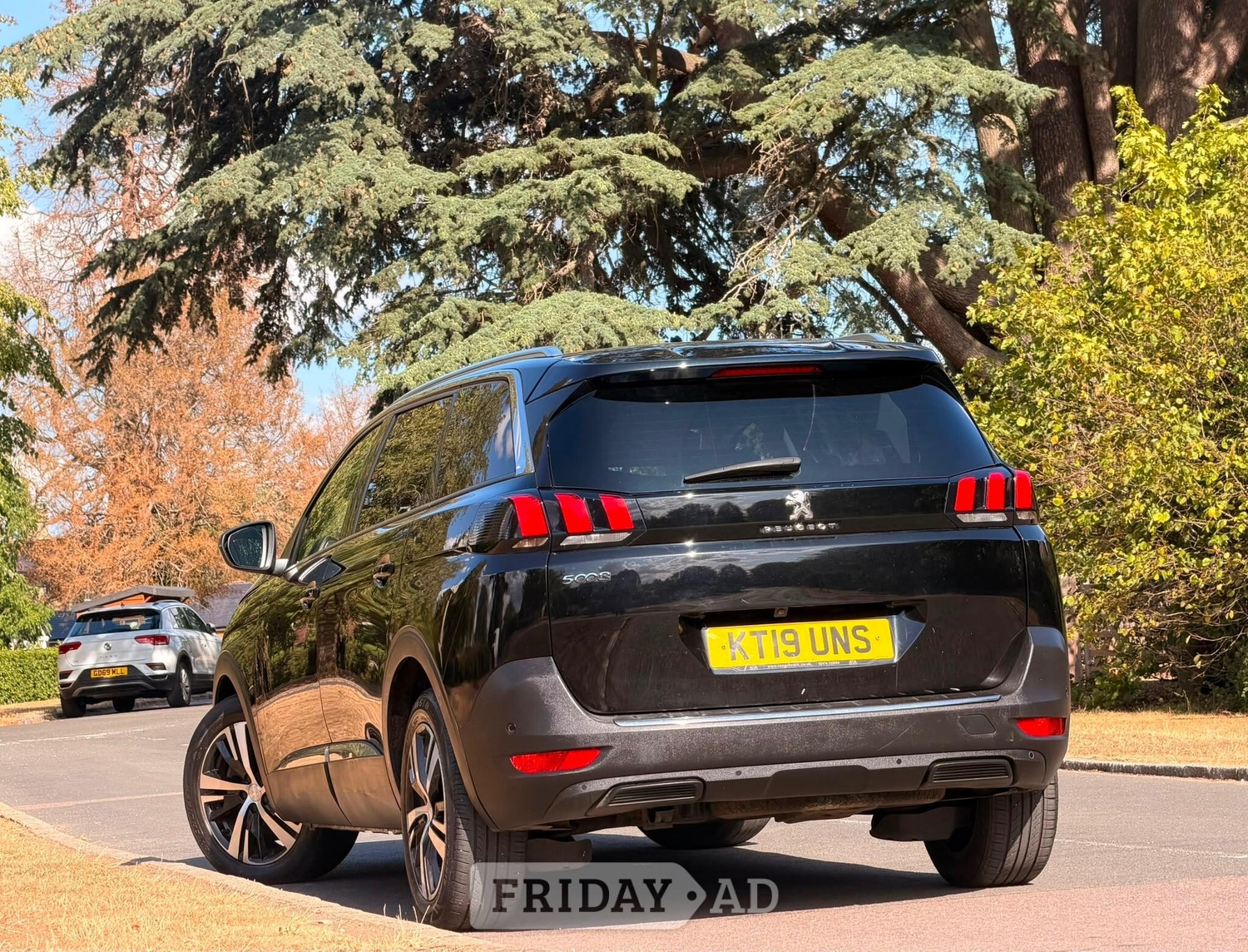 [ berth ]Peugeot 5008