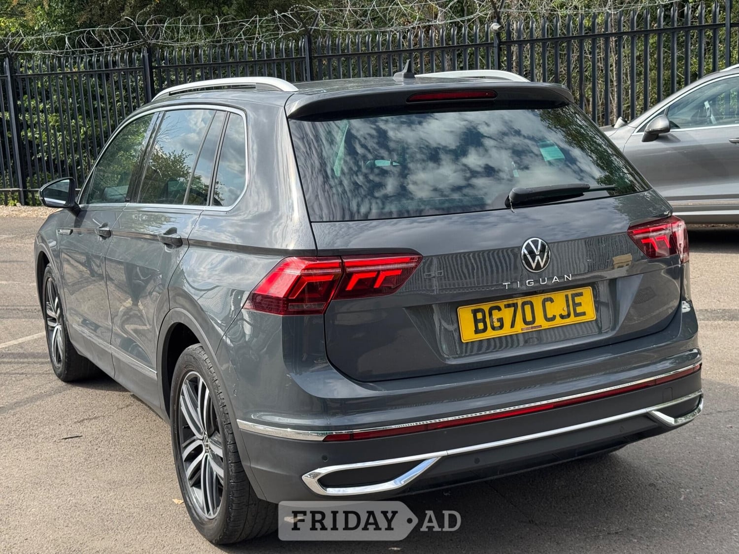 Volkswagen Tiguan 2020 - Cars in Romford
