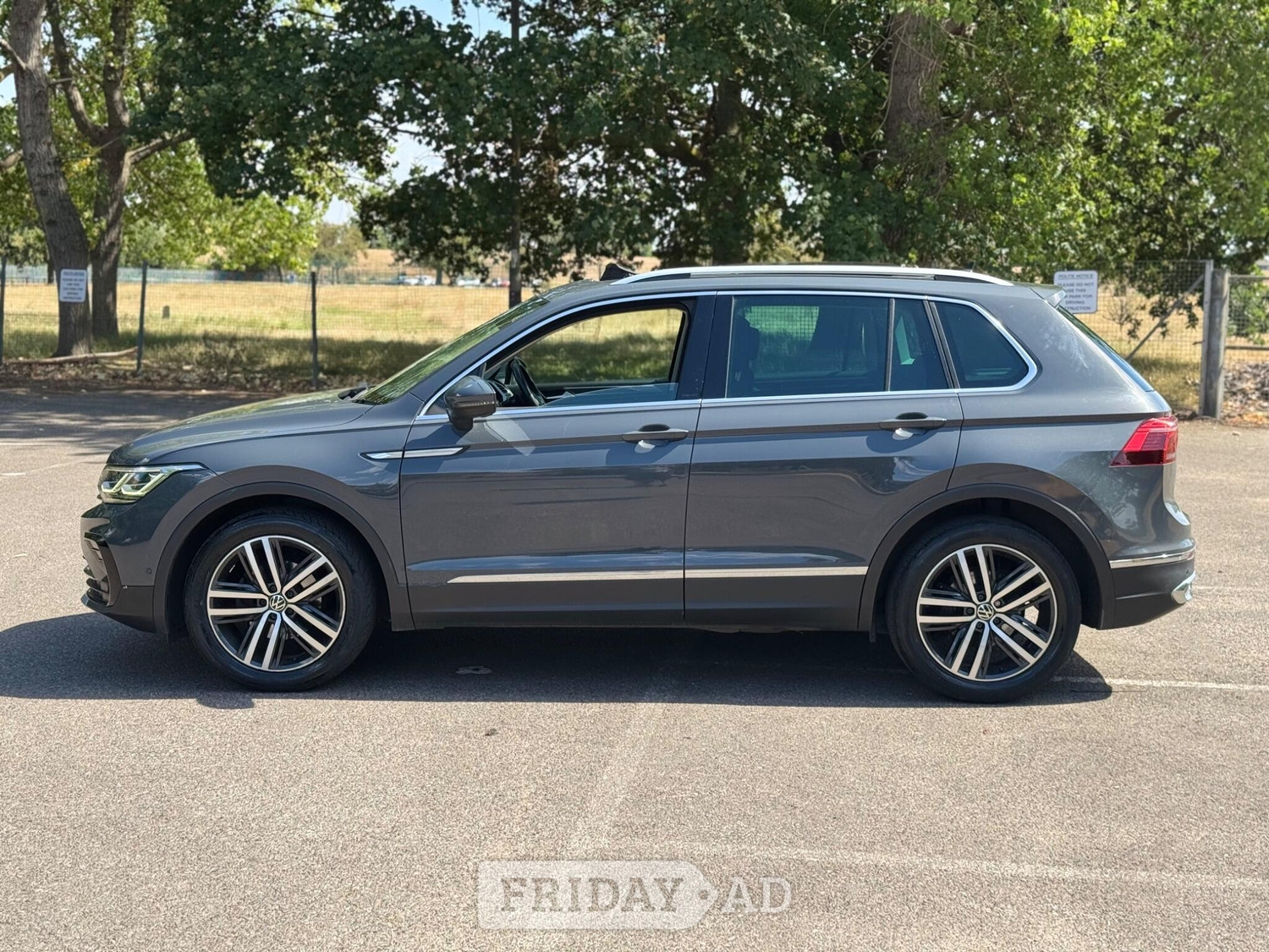 Volkswagen Tiguan 2020 - Cars