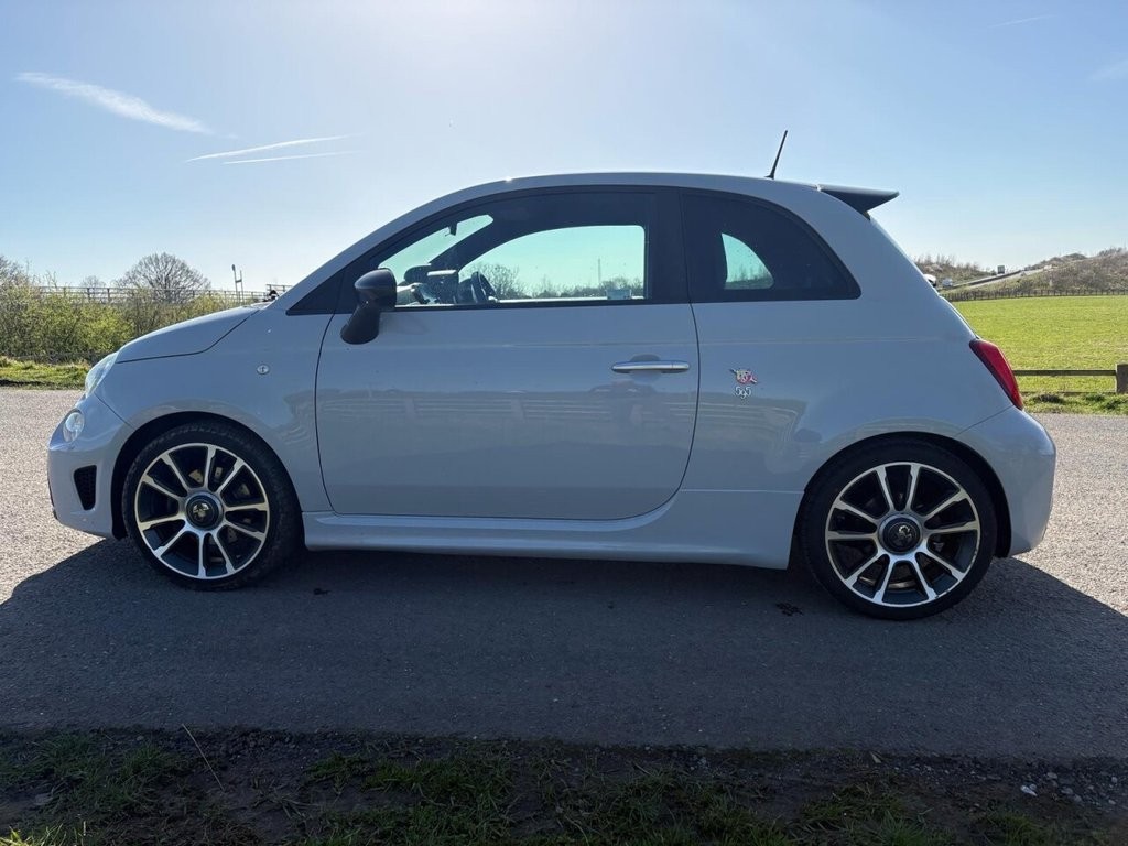 Abarth 595 2020 - Cars