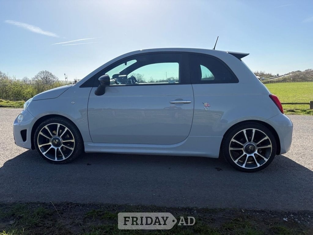 Abarth 595 2020 - Cars