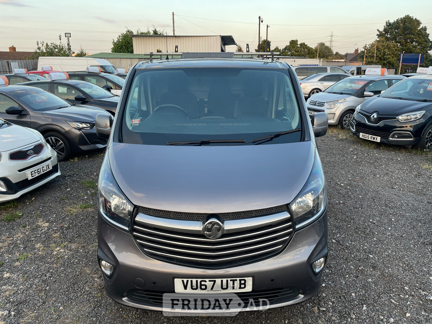 [ berth ]Vauxhall Vivaro