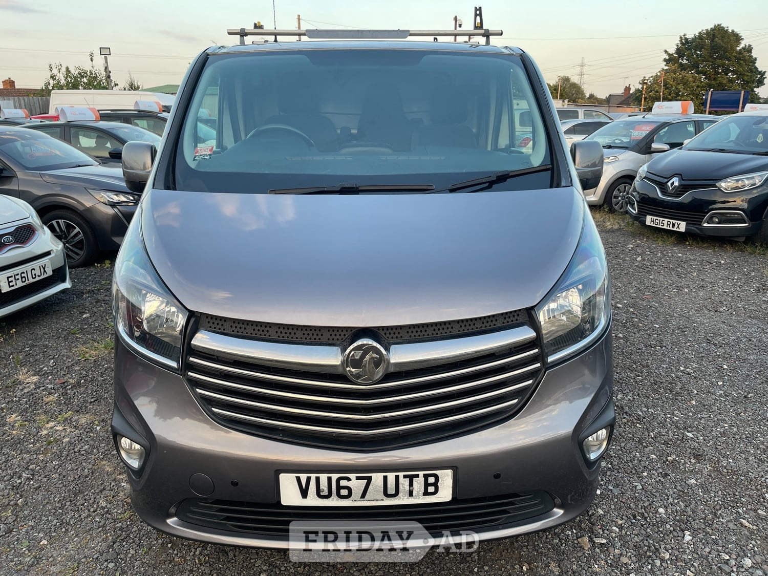 Vauxhall Vivaro 2017 - Vans & Commercial Vehicles in Oldbury