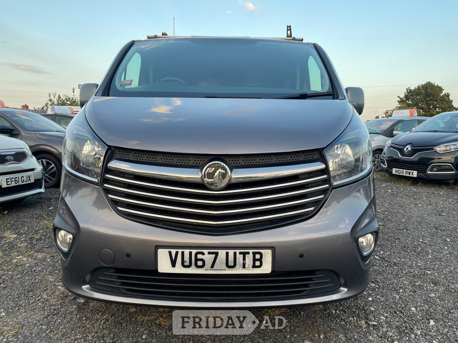 Vauxhall Vivaro 2017 - Vans & Commercial Vehicles