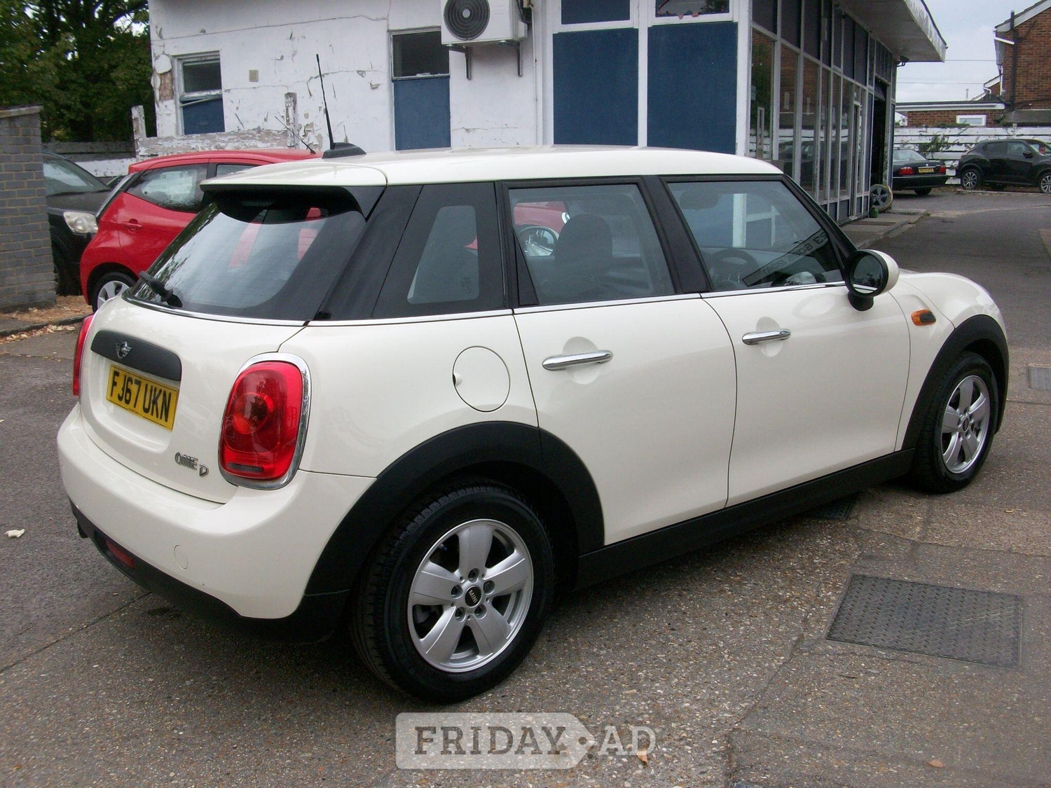 Mini Hatch 2017 - Cars in Eastleigh