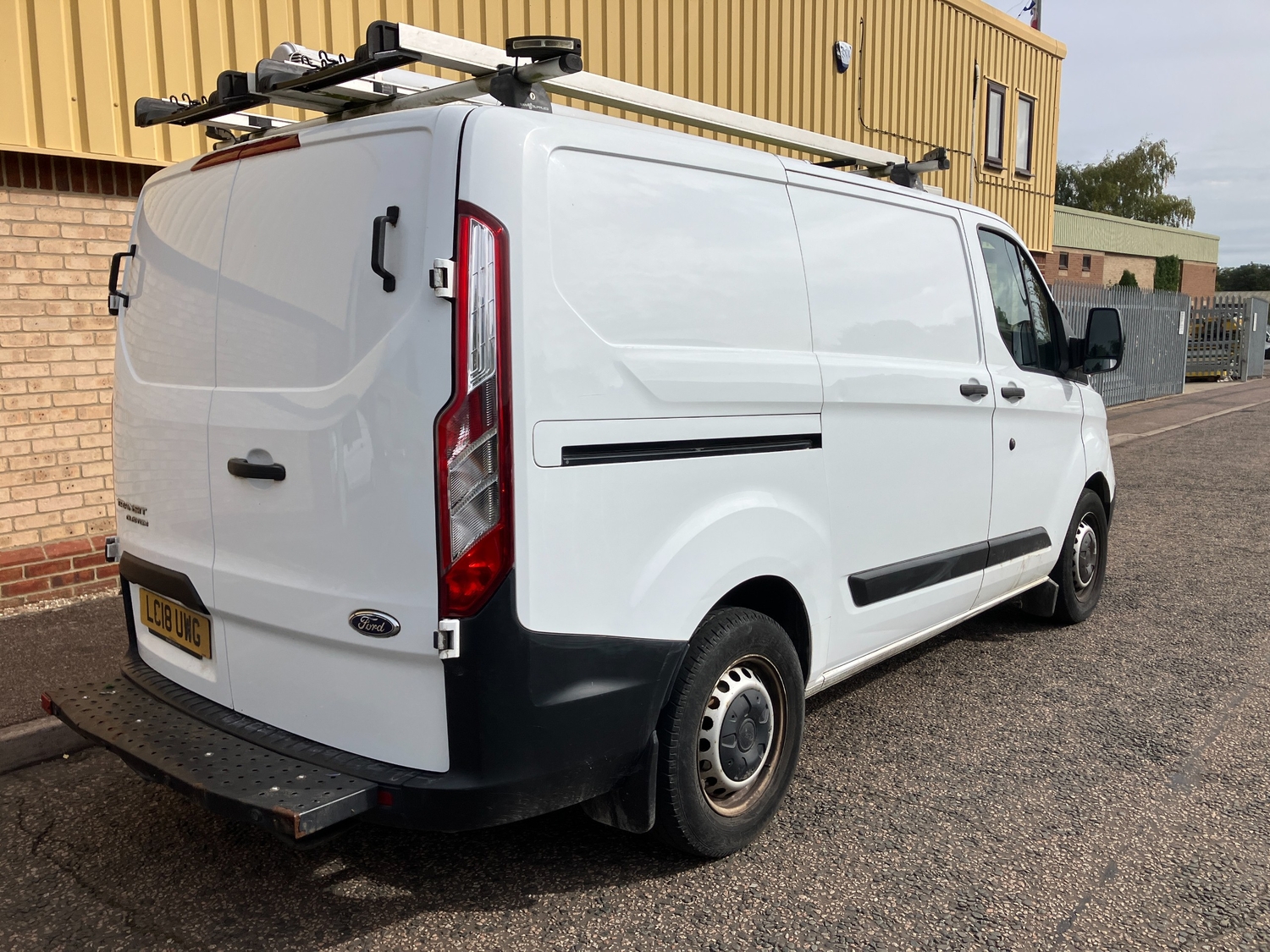 Ford Transit Custom 2018 - Vans & Commercial Vehicles