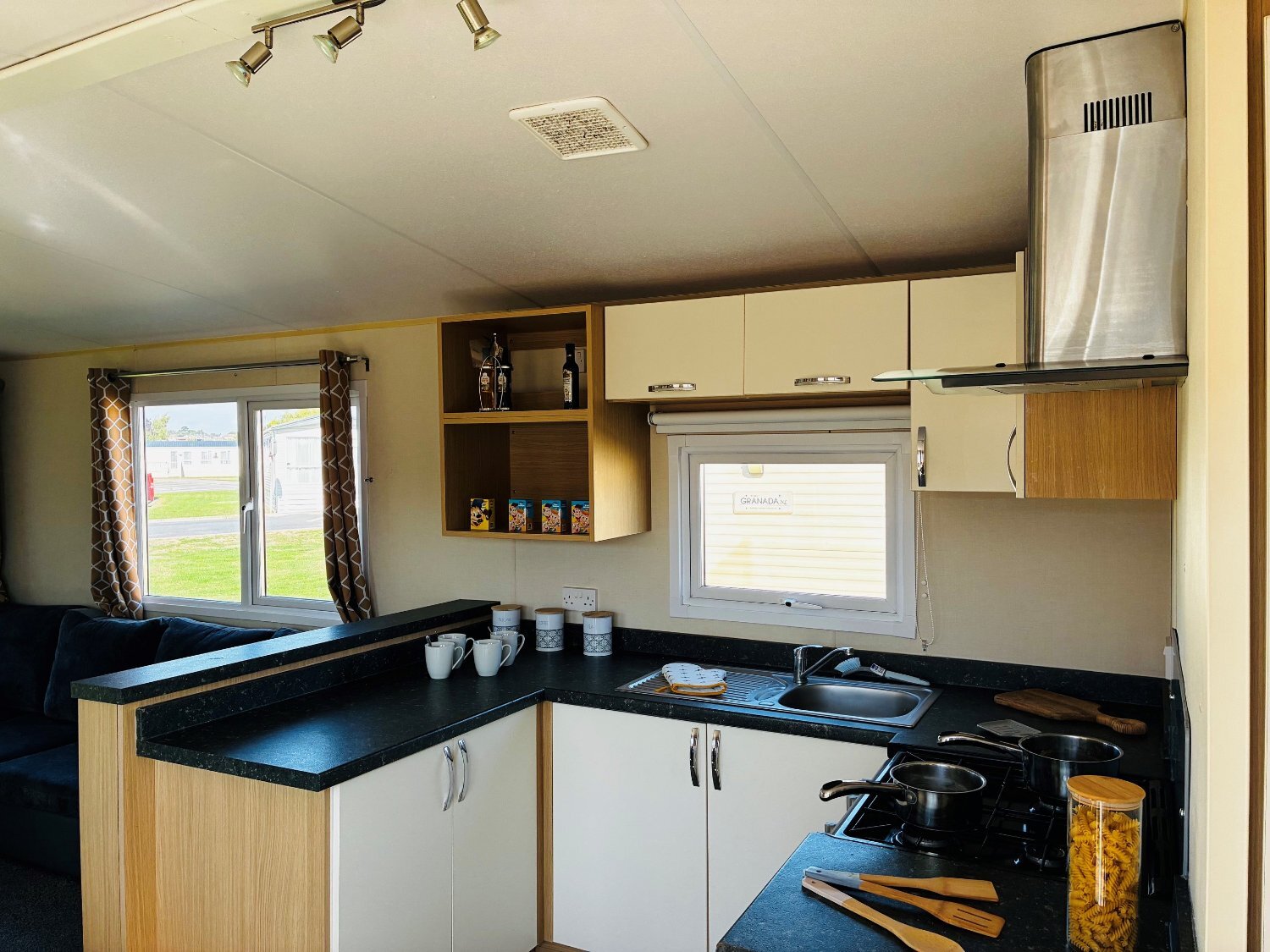 Regal Regency with FREE 2026 &amp; 2027 Fees 2015 for sale - Holiday Homes