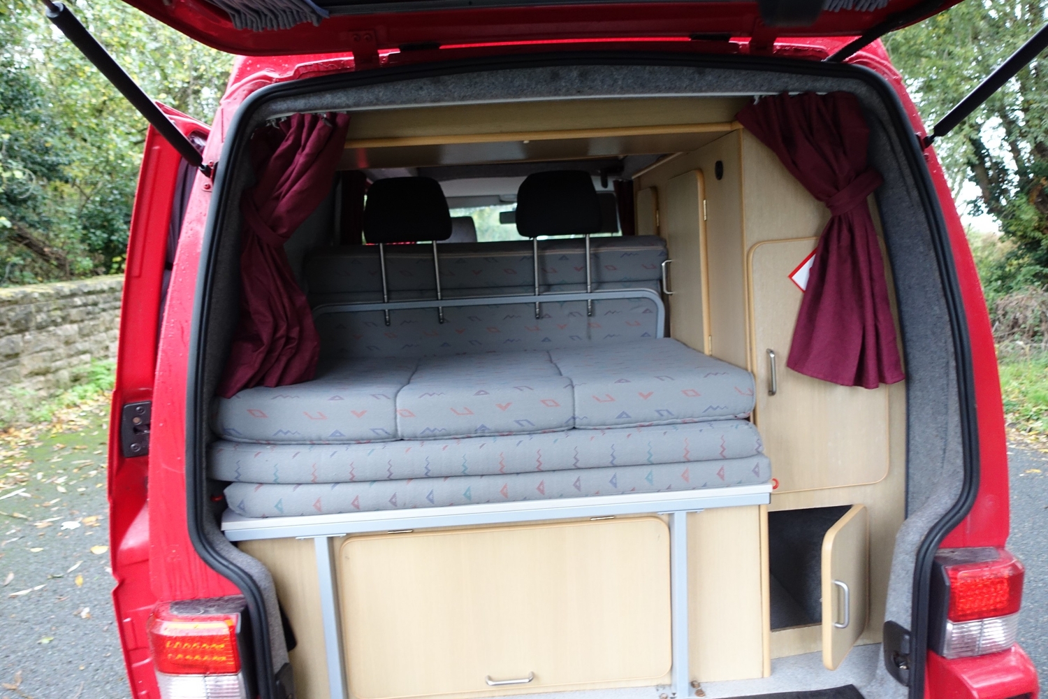 Volkswagen Bilbos 2003 - Vans & Commercial Vehicles in Pershore