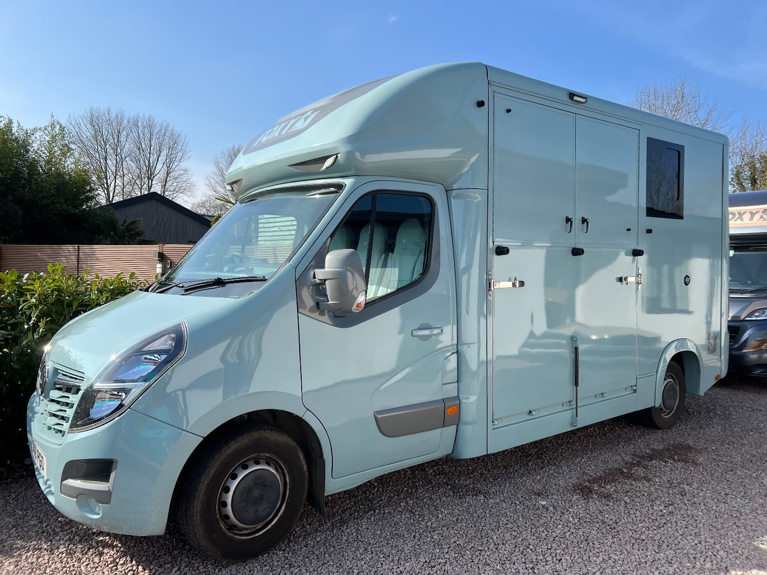 Foxy  Vauxhall Horsebox - Trailers & Horseboxes in Pulborough