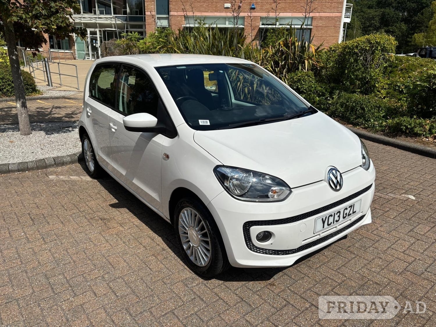 [ berth ]Volkswagen Up