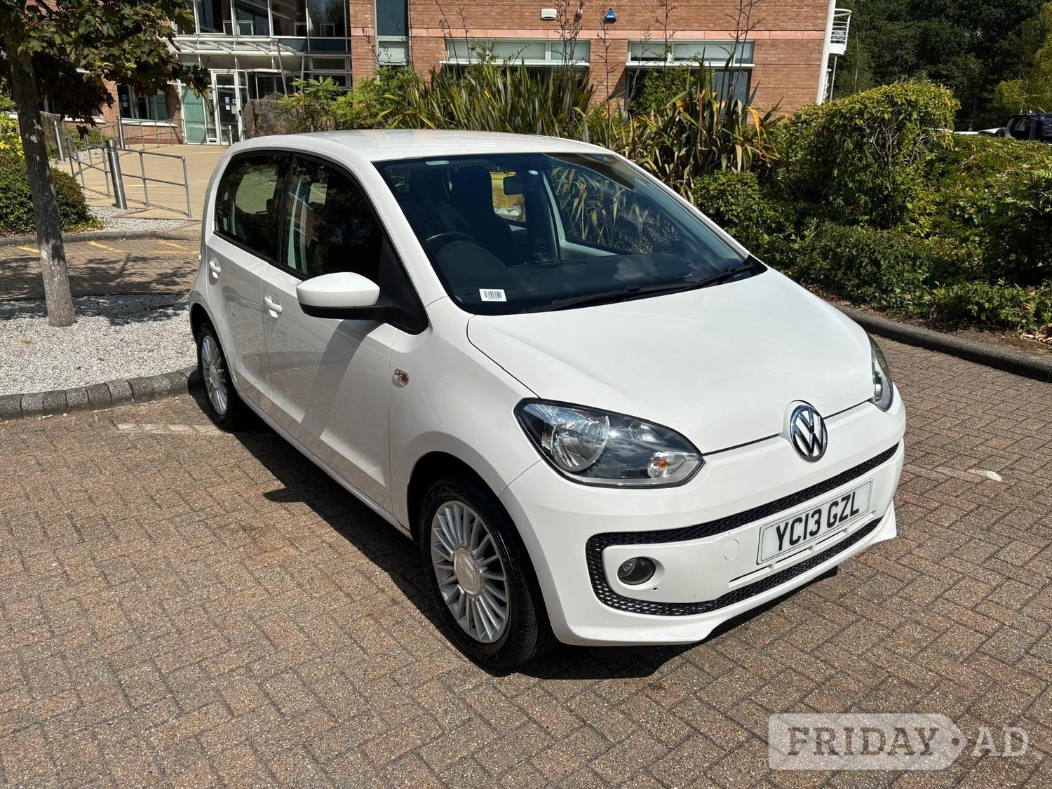 [ berth ]Volkswagen Up