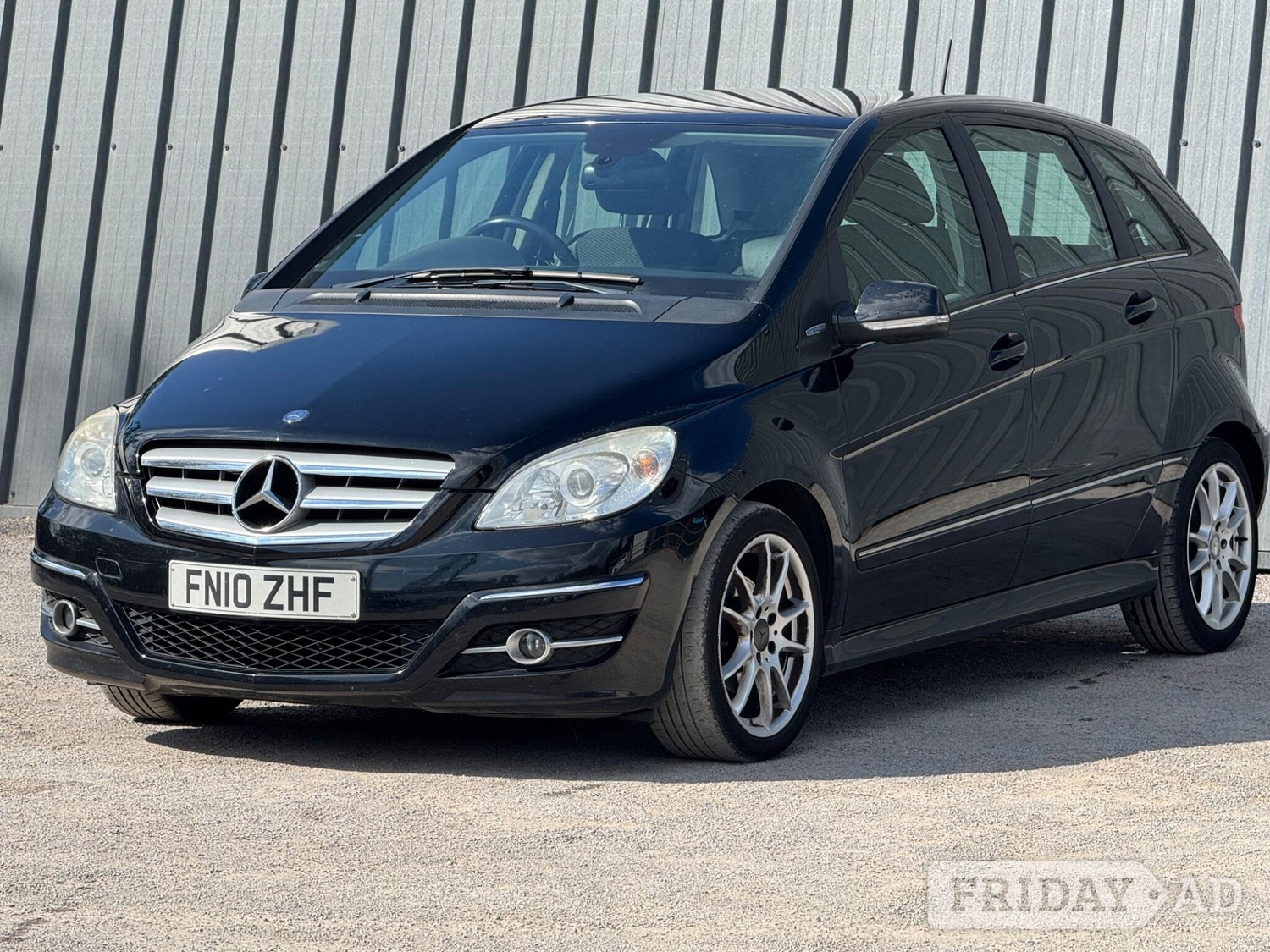 [ berth ]Mercedes-Benz B Class
