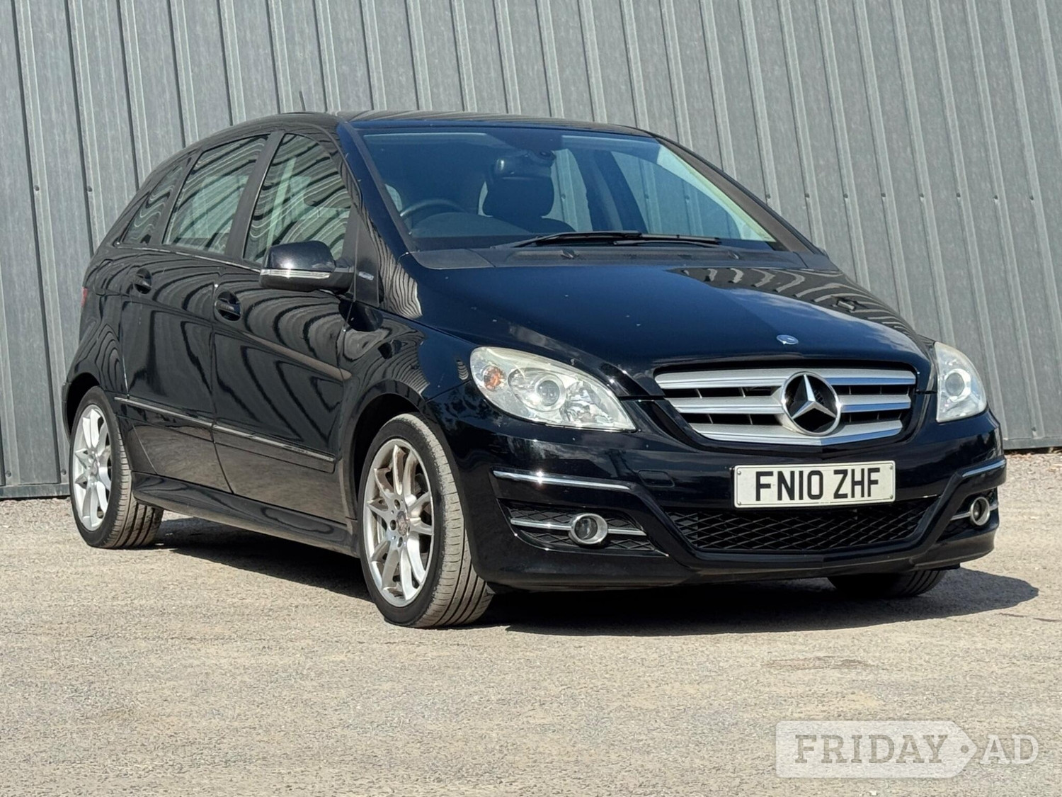 Mercedes-Benz B Class 2010 - Cars in Farnham