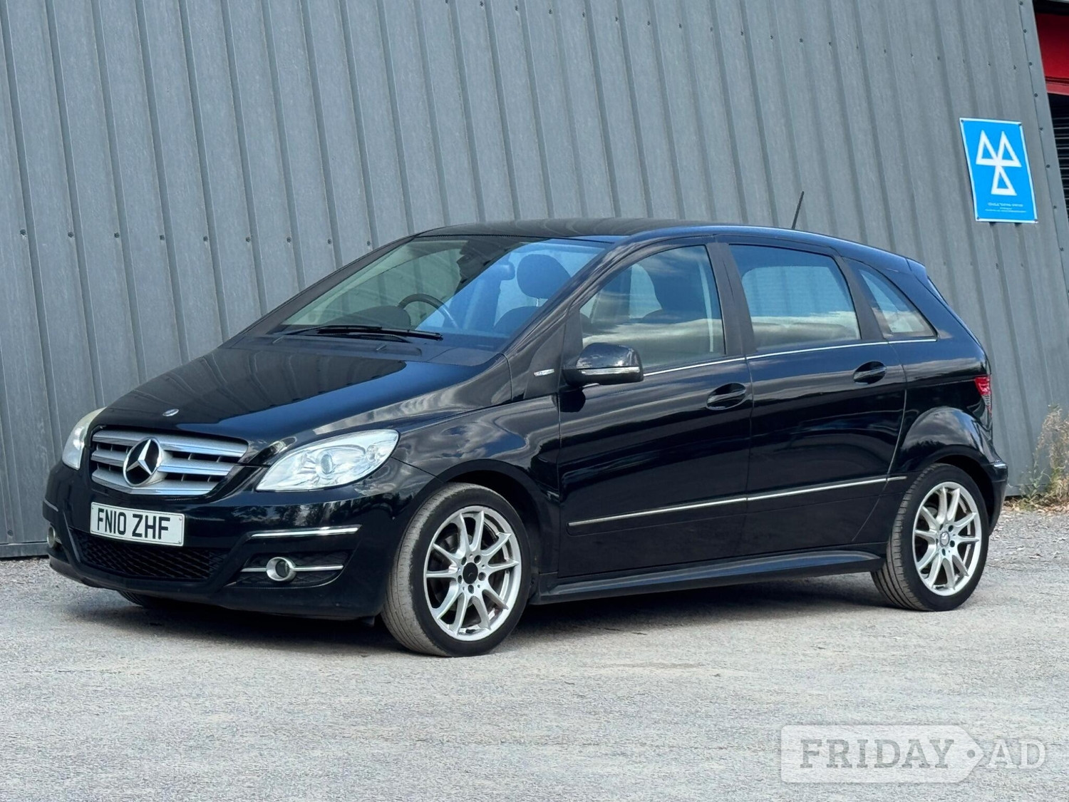 Mercedes-Benz B Class 2010 - Cars