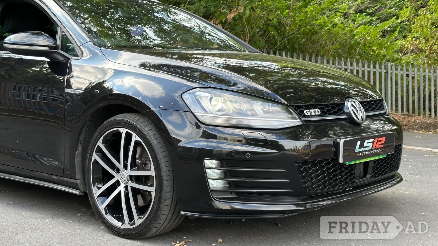 Volkswagen Golf 2016 - Cars