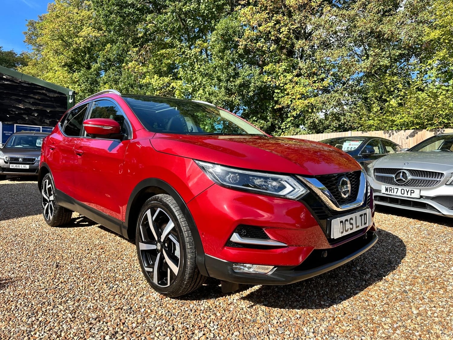Nissan Qashqai Hook