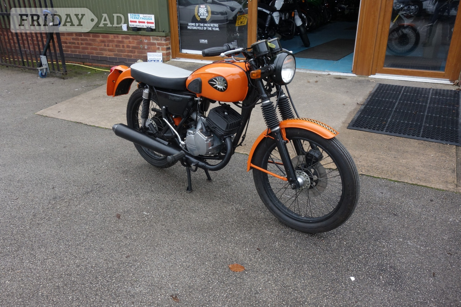 Kawasaki KH 1981 in Rugeley
