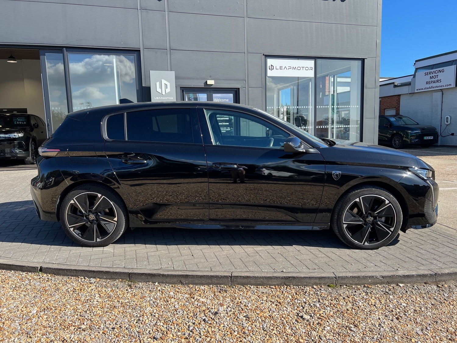 [ berth ]Peugeot 308