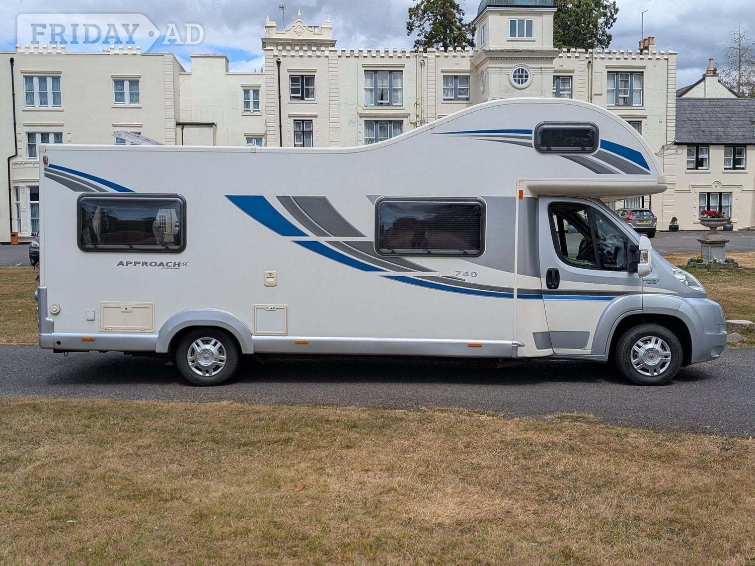 Bailey Approach SE 760 Tow Bar | Cycle Carrier 2013 for sale - Motorhomes & Caravans in Southampton