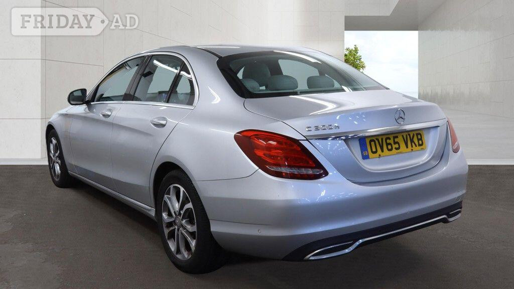 [ berth ]Mercedes-Benz C Class